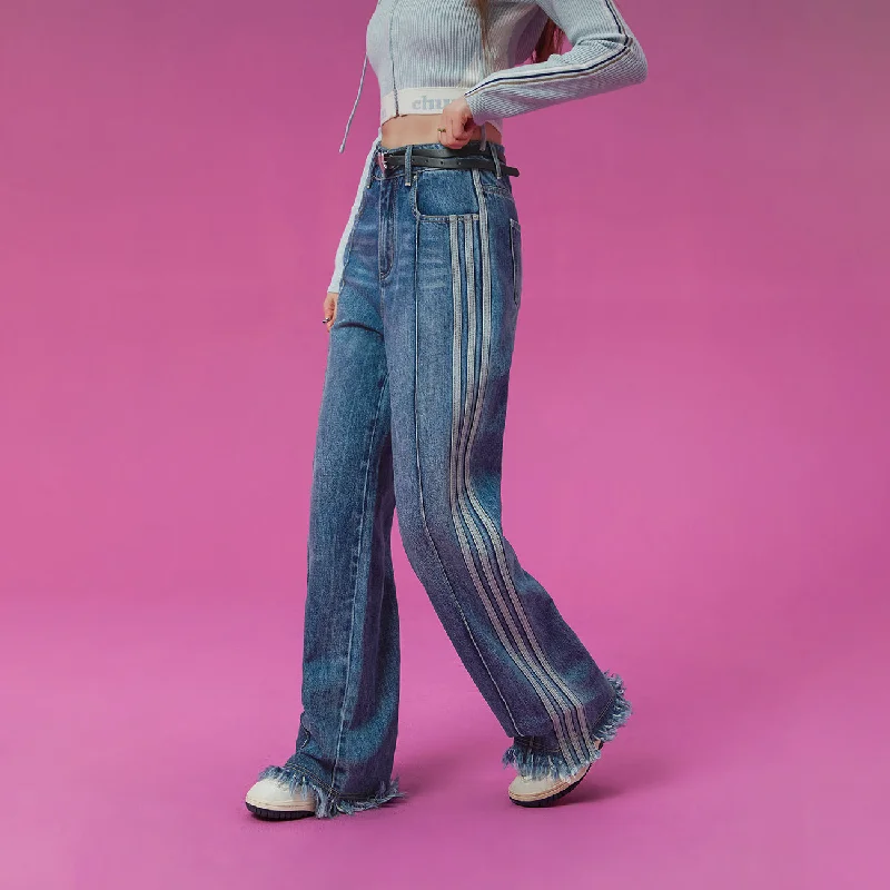 Sports And Leisure Lined Frayed Hem Denim Jeans