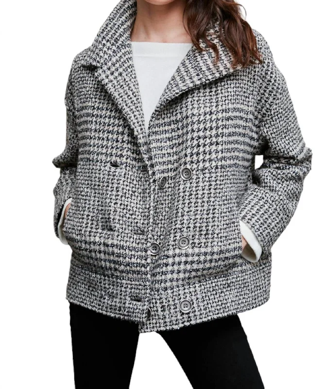 Cozy Outfit Classic Tweed Jacket In Beige
