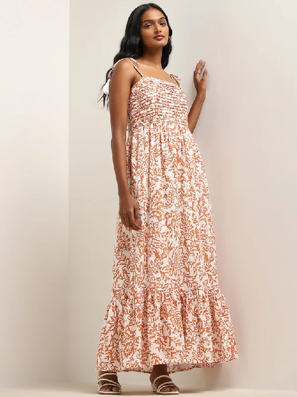 Body Design LOV Off-White Schiffli Design Tiered Cotton Dress