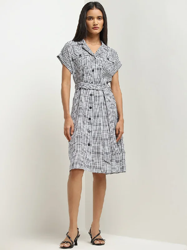 Soft Fabrics Wardrobe Ivory & Navy Houndstooth Shirt Dress with Belt