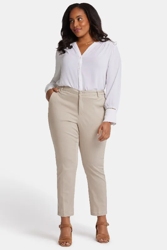 Sadie Slim Pants In Plus Size - Feather