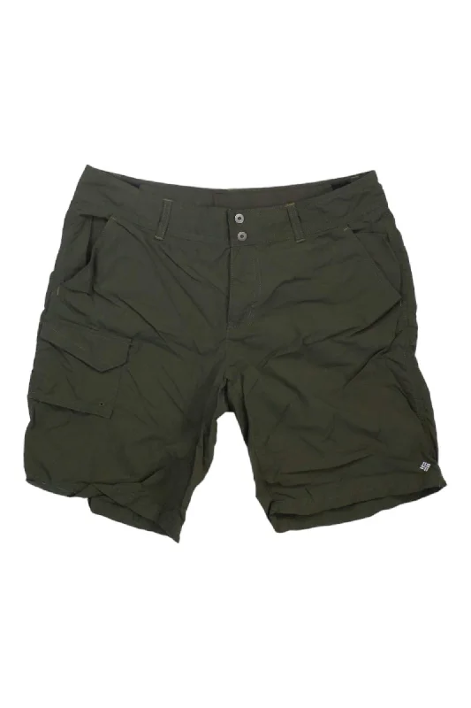 army green:#666c58